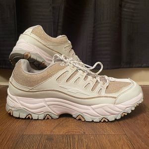 Avia Womens Glitter Sneaker